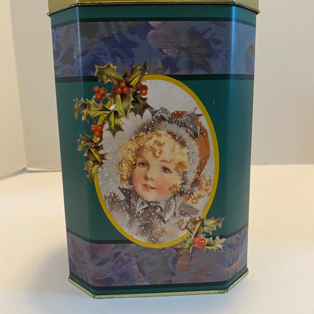 Vintage Tinware Lithograph Victorian Style Christmas Tin Can 8”x5”x4.5”